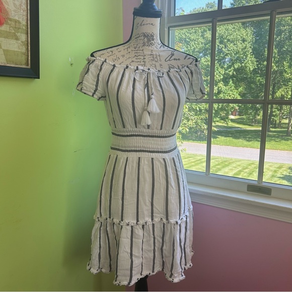 American Eagle | White Striped Dress - Picture 3 of 6